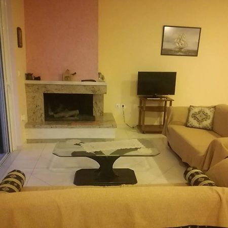 Evi'S Apartment Лефкада Экстерьер фото
