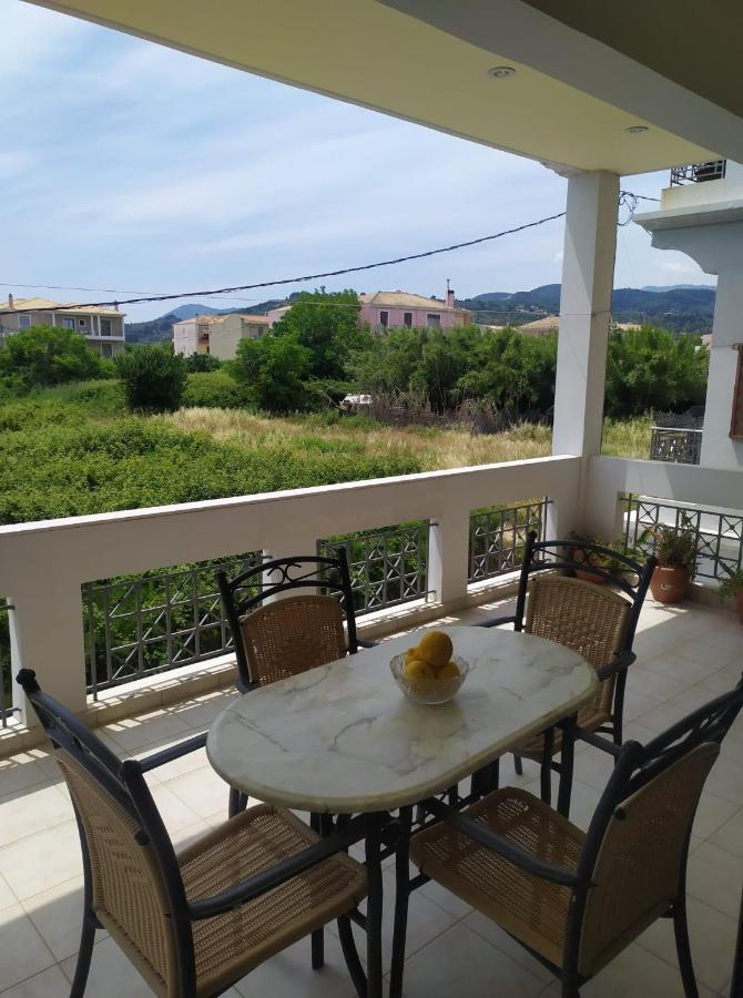 Evi'S Apartment Лефкада Экстерьер фото