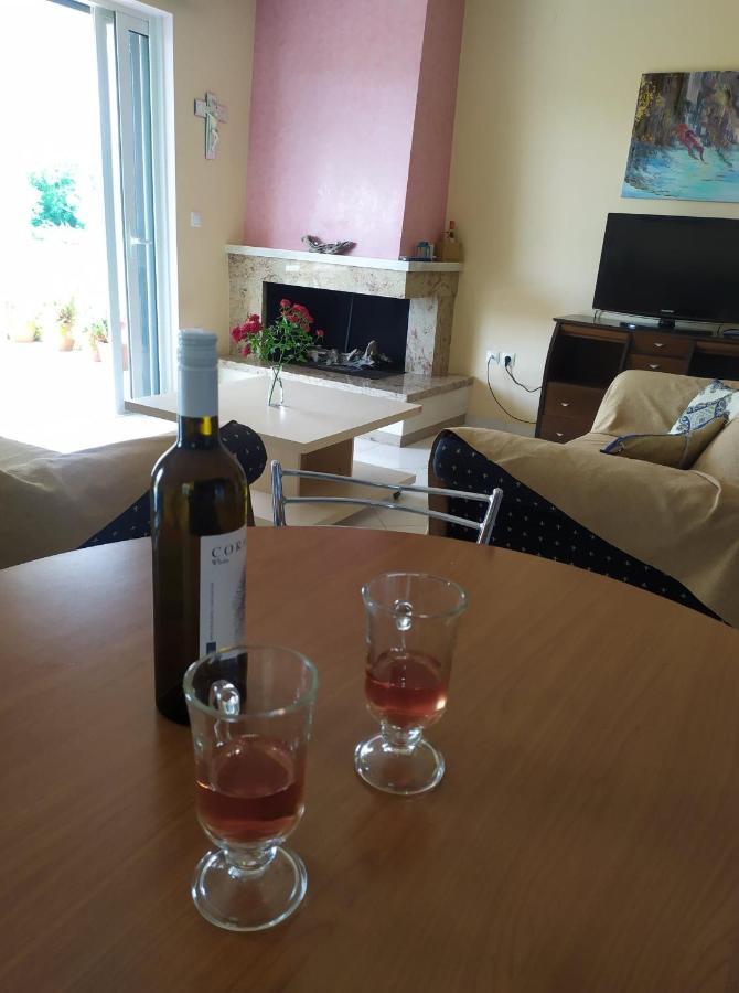 Evi'S Apartment Лефкада Экстерьер фото