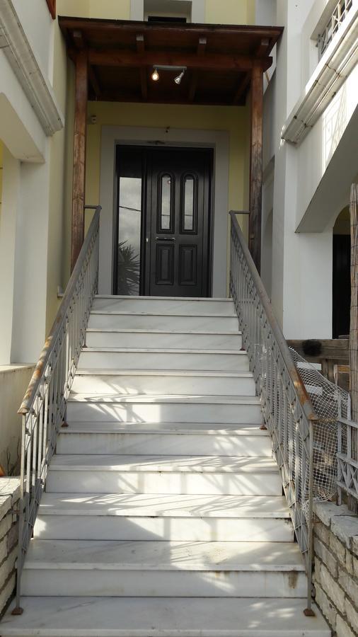 Evi'S Apartment Лефкада Экстерьер фото
